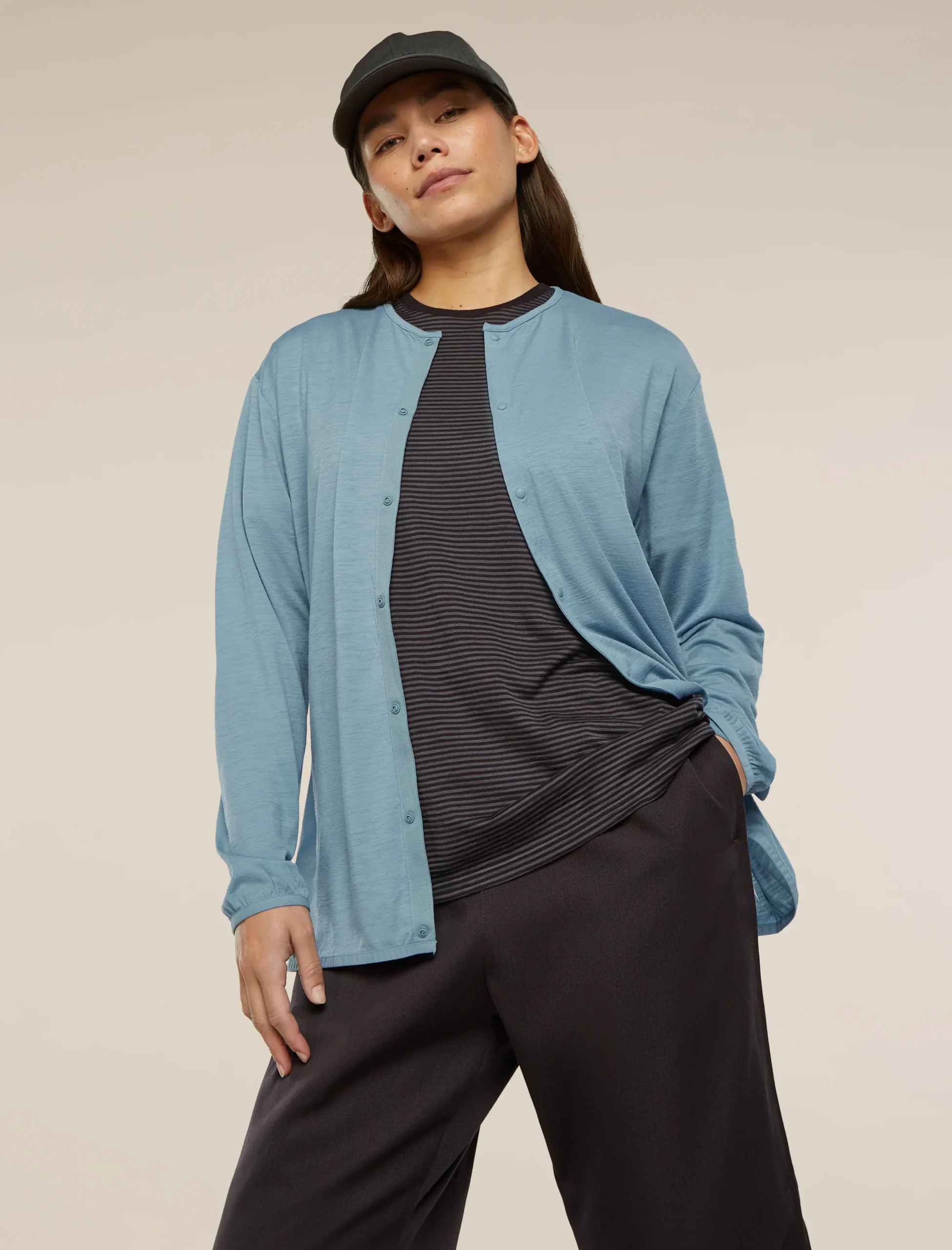 150 Cardigan mit Rundhalsausschnitt