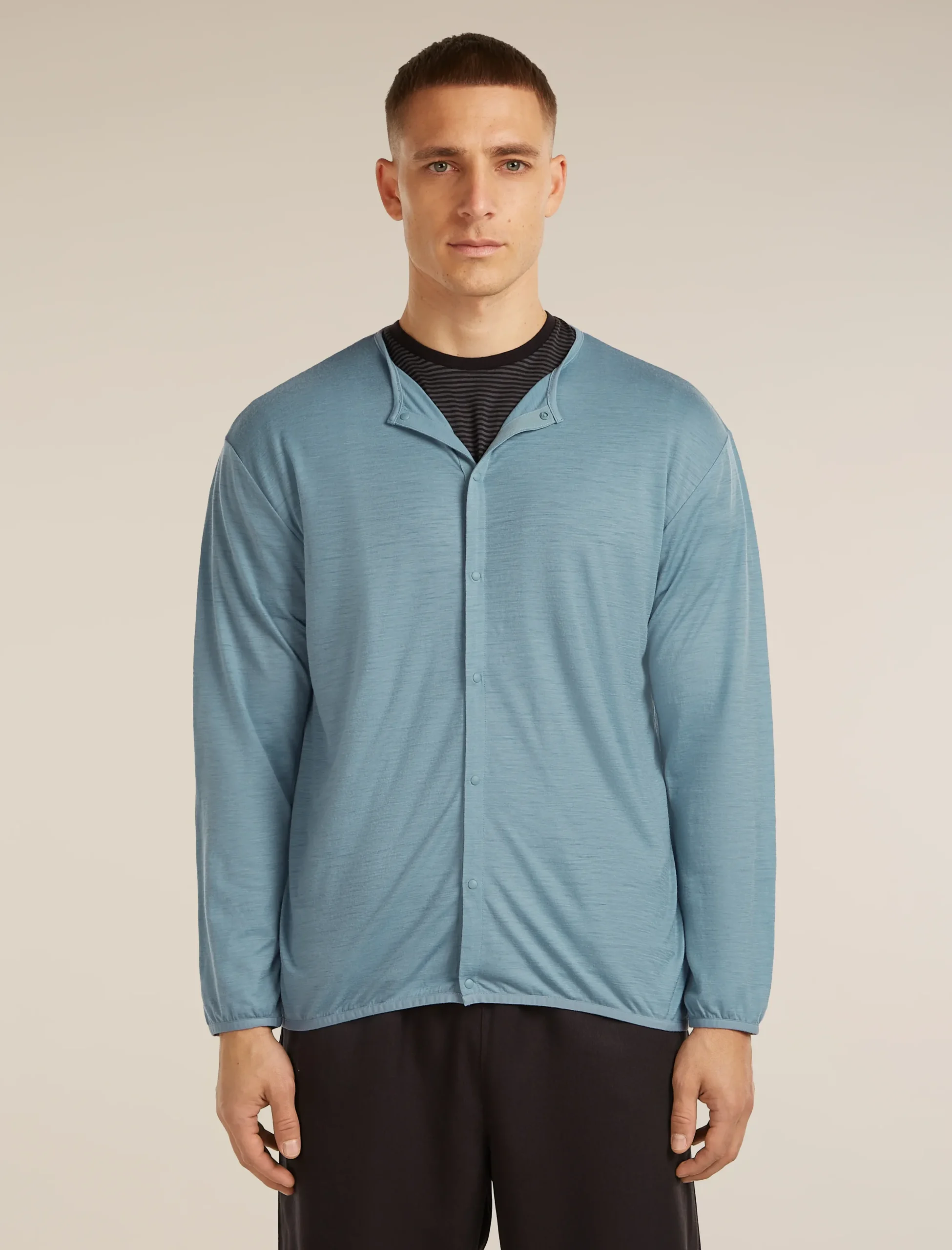 150 Cardigan mit Rundhalsausschnitt