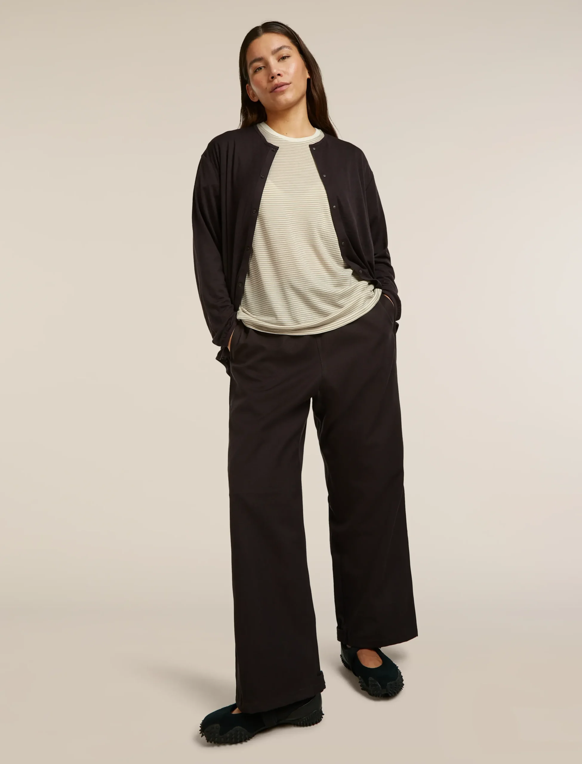 150 Cardigan mit Rundhalsausschnitt