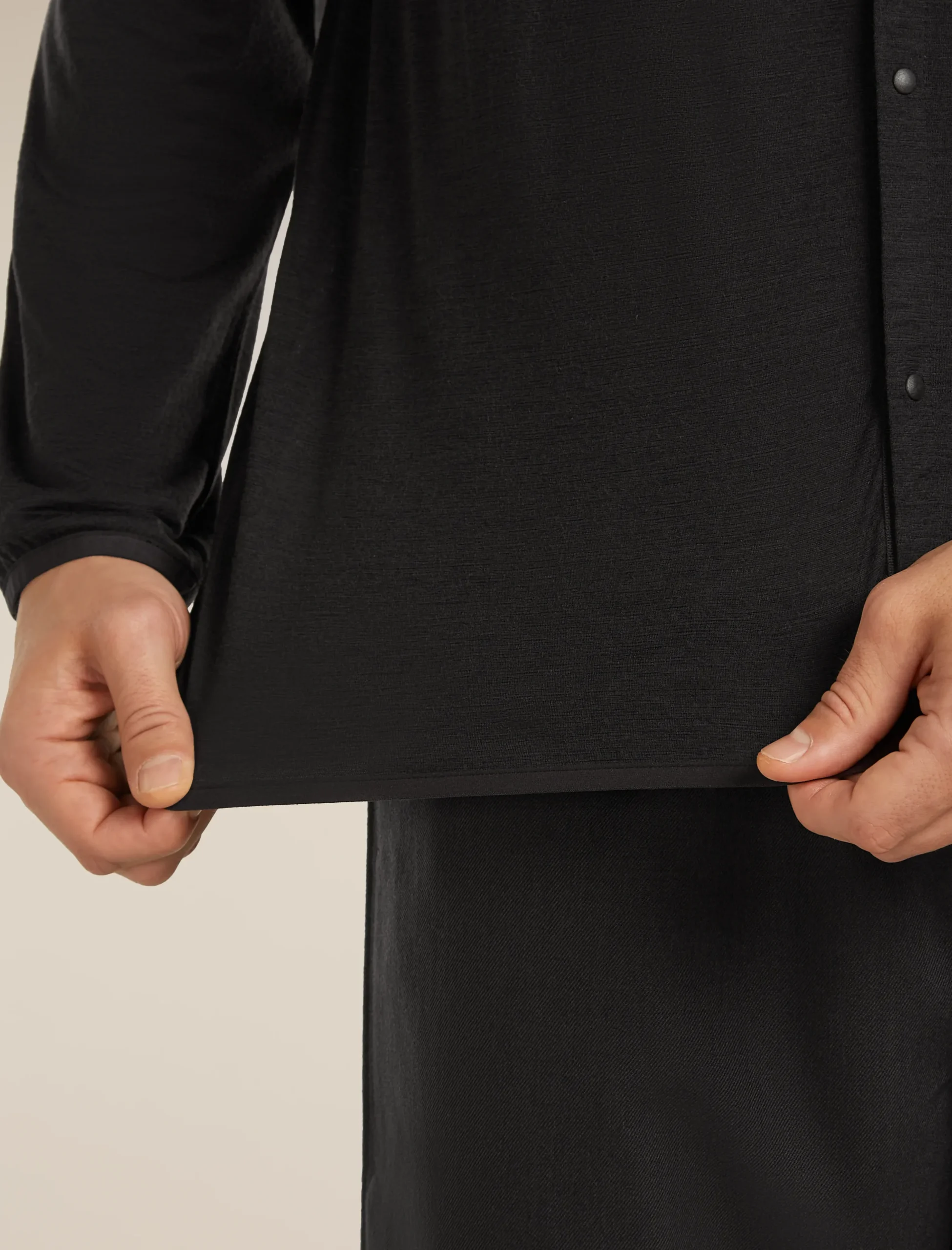 150 Cardigan mit Rundhalsausschnitt