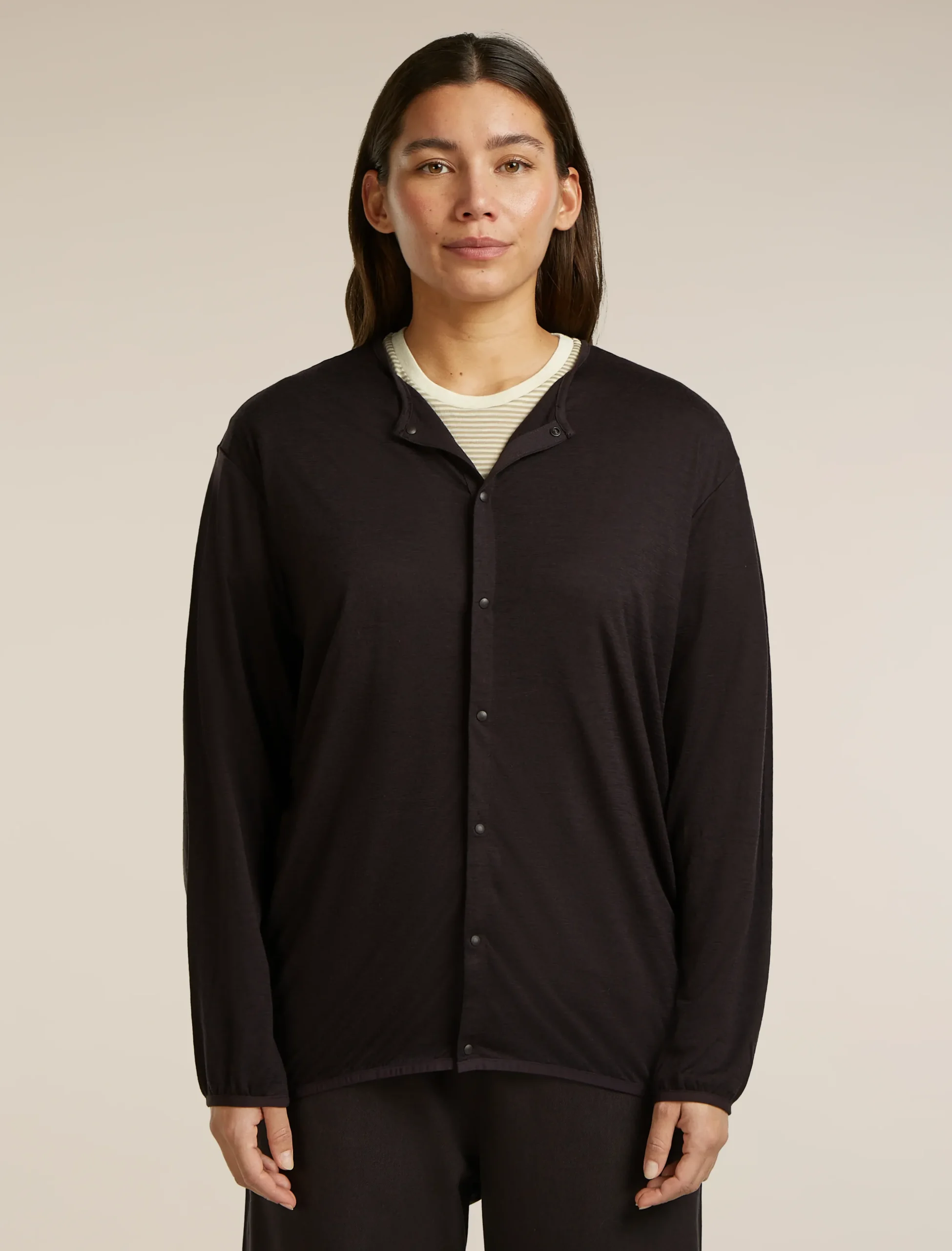 150 Cardigan mit Rundhalsausschnitt