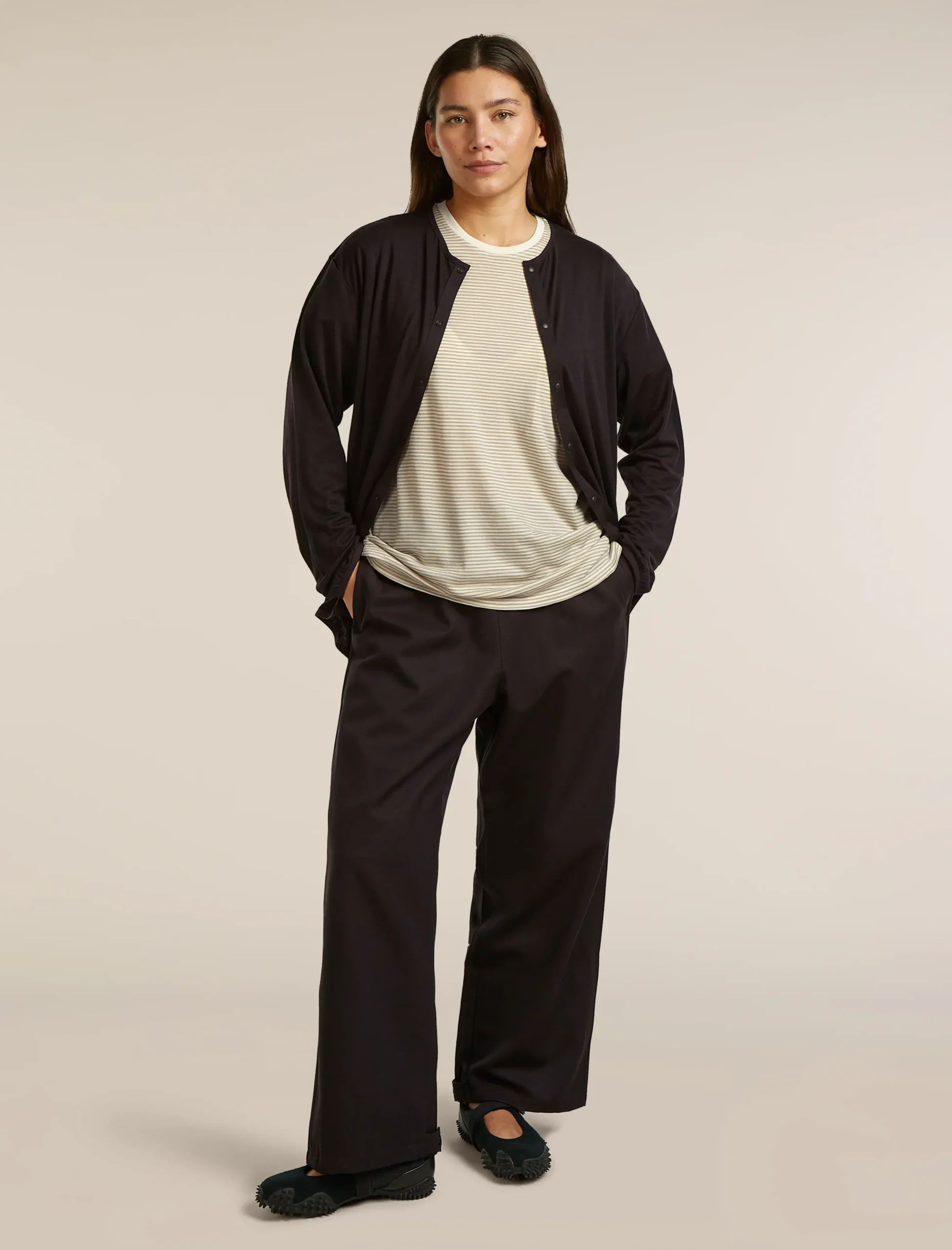 150 Cardigan mit Rundhalsausschnitt
