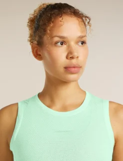 75 Featherlight™ Tanktop