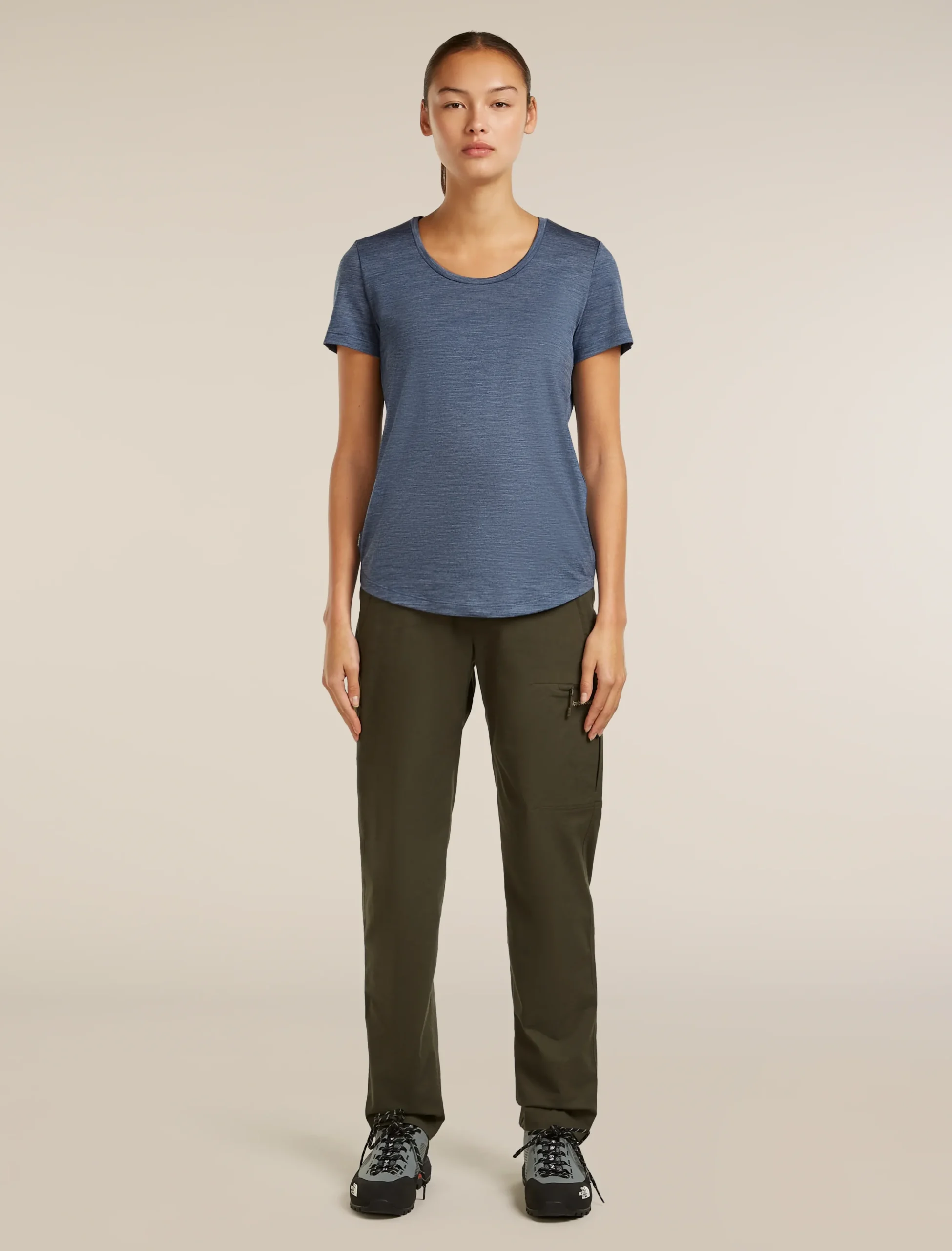 125 Sphere T-Shirt mit U-Ausschnitt