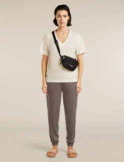 150 Tech Lite Relaxed T-Shirt mit V-Ausschnitt