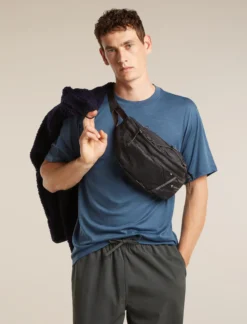 150 Tech Lite Relaxed T-Shirt
